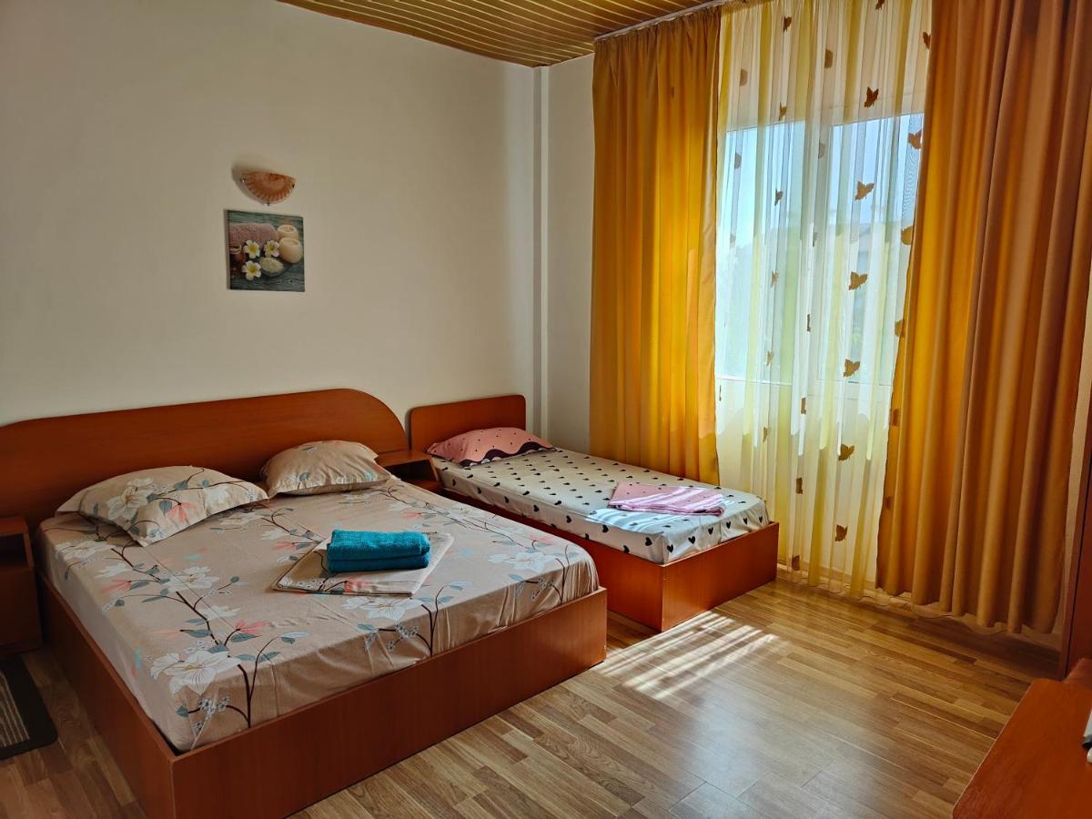 Vila Olimpica Hotel Costinesti Bagian luar foto