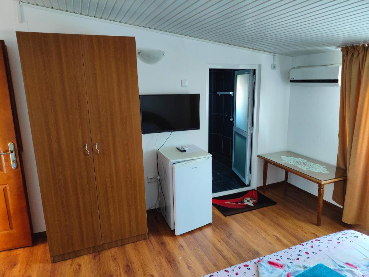 Vila Olimpica Hotel Costinesti Bagian luar foto