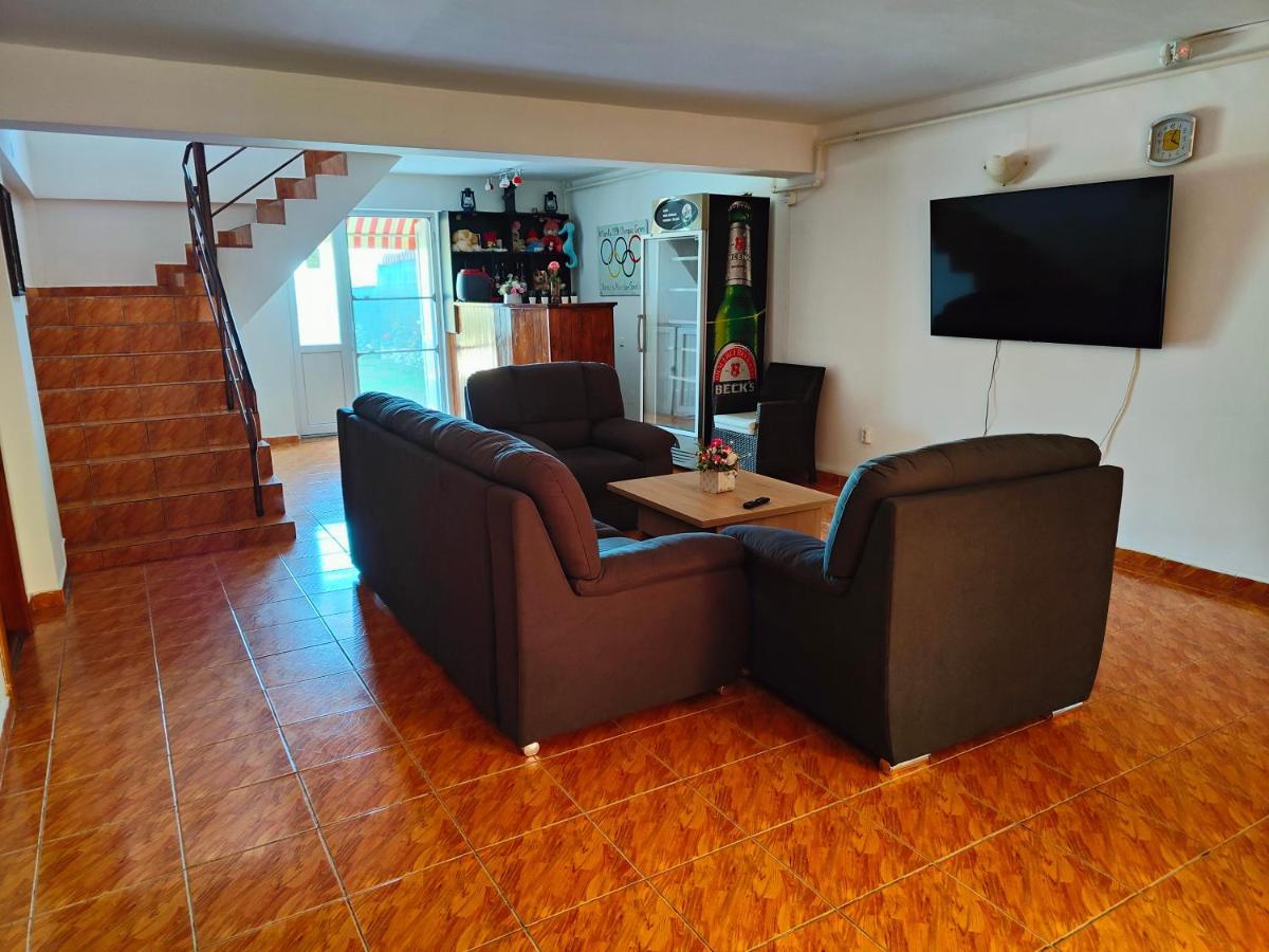 Vila Olimpica Hotel Costinesti Bagian luar foto