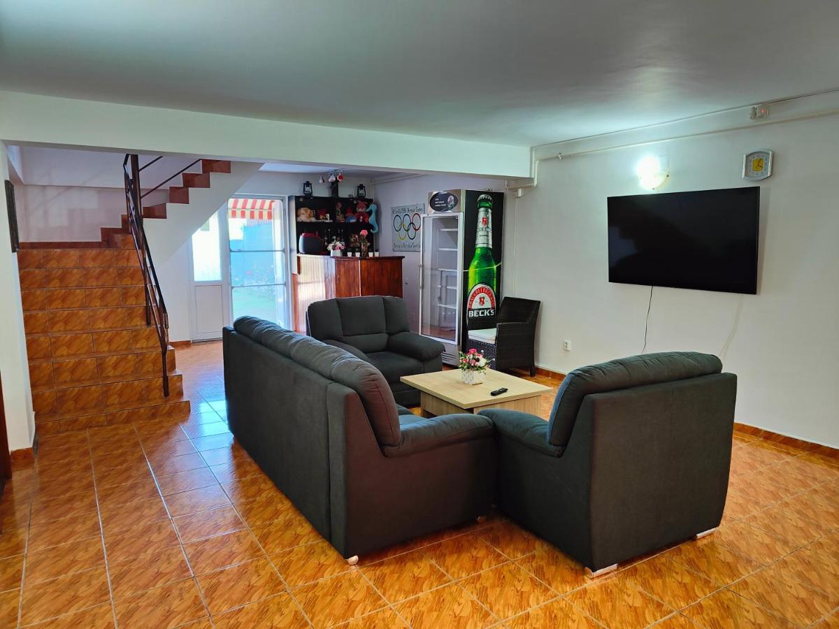 Vila Olimpica Hotel Costinesti Bagian luar foto