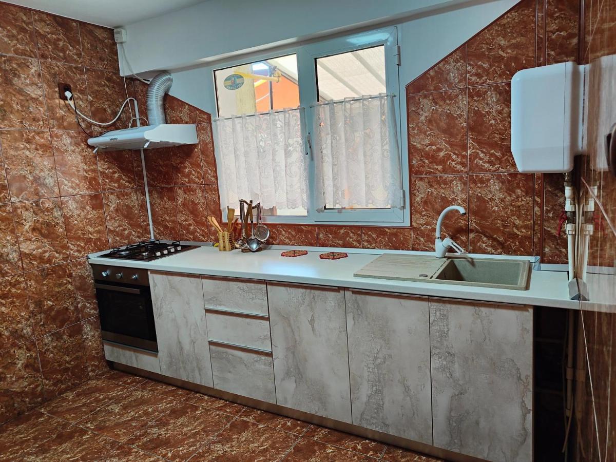 Vila Olimpica Hotel Costinesti Bagian luar foto