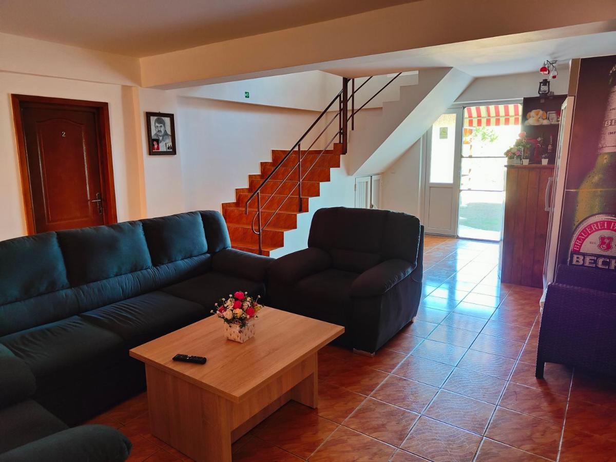 Vila Olimpica Hotel Costinesti Bagian luar foto