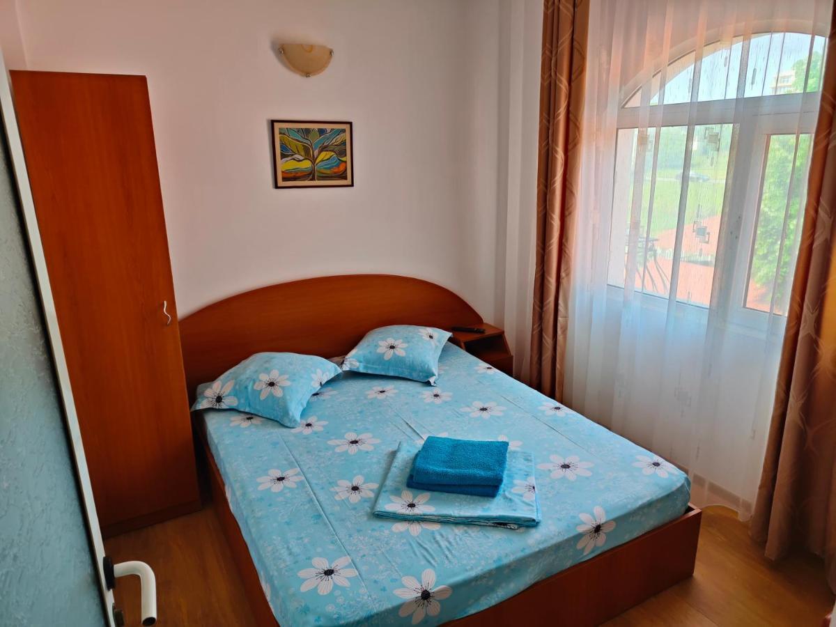 Vila Olimpica Hotel Costinesti Bagian luar foto