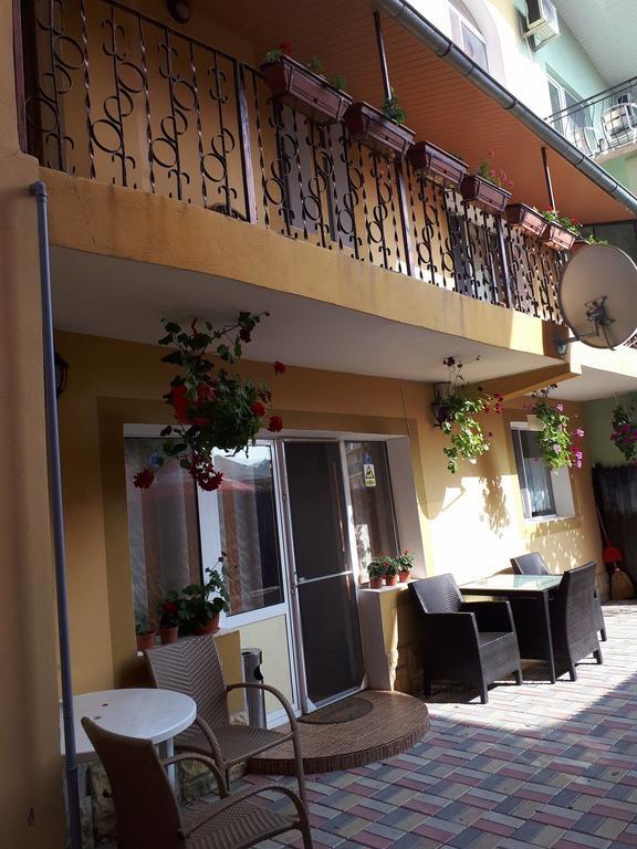 Vila Olimpica Hotel Costinesti Bagian luar foto